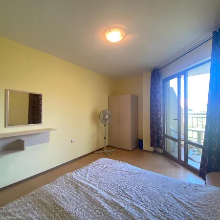 Amadeus 1 - 13b Large Two Bedroom