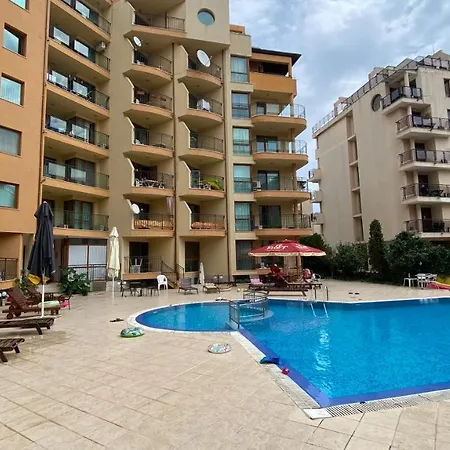 Apartament Amadeus 1 - 13b Large Two Bedroom *