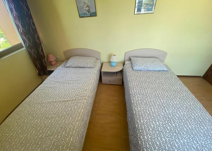 Amadeus 1 - 13b Large Two Bedroom Lejlighed