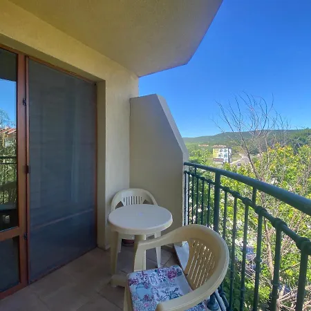 דירה Amadeus 1 - 13b Large Two Bedroom