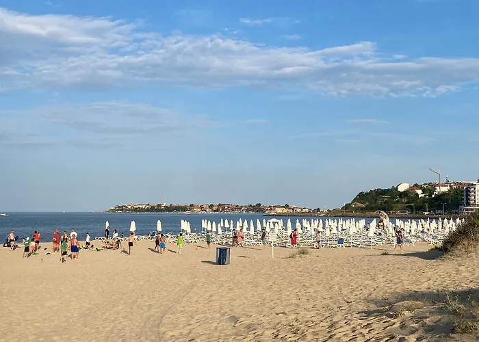 Amadeus 1 - 13b Large Two Bedroom Apartmán *